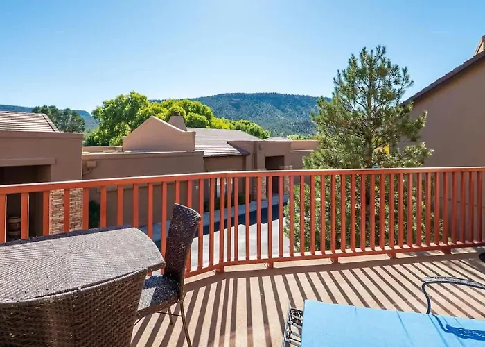 Family Friendly Townhome In Golf Community *