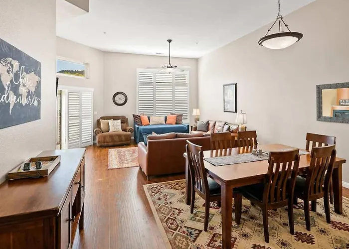 Family Friendly Townhome In Golf Community Holiday home *
